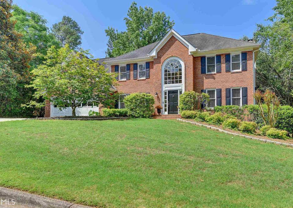 1st image of 407 Coopers Pond Dr