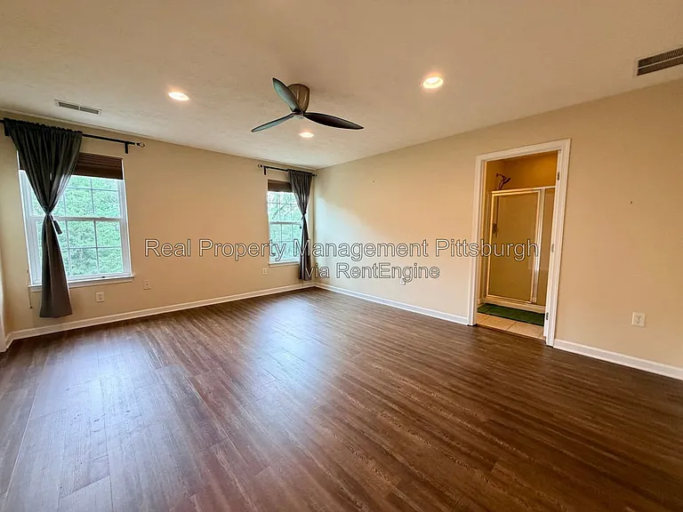 242 Corey Dr — Photo 12
