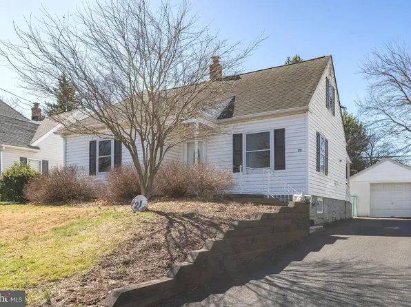 21 James Rd, Hatboro, PA 19040