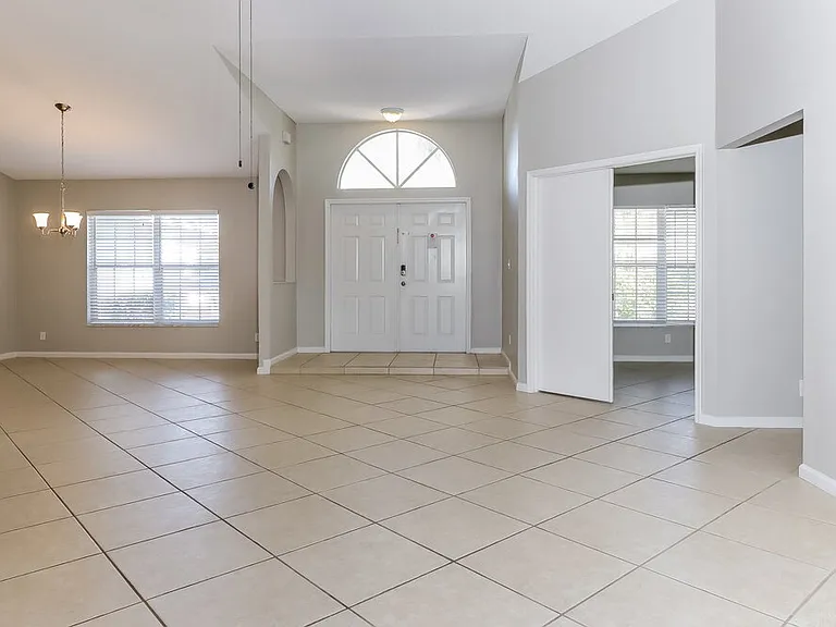 13789 Geranium Pl — Photo 5