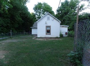 111 Kerr Ln, Rosiclare, IL 62982