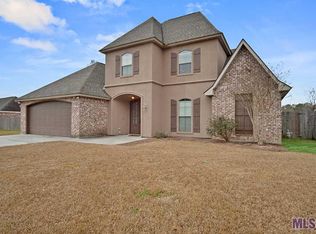 34135 Spring Lake Dr, Walker, LA 70785