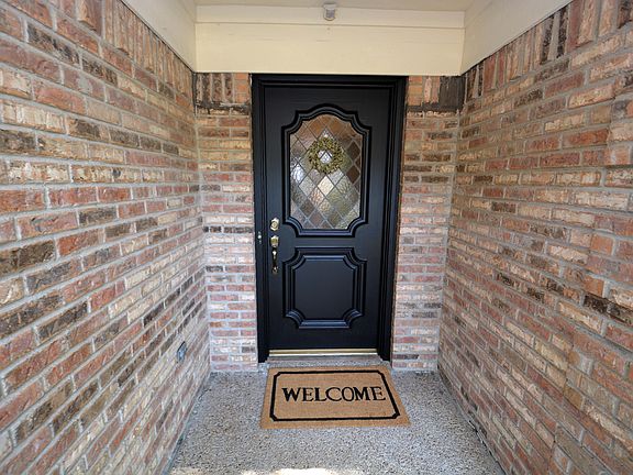 2nd image of 6212 Bronze Leaf Dr