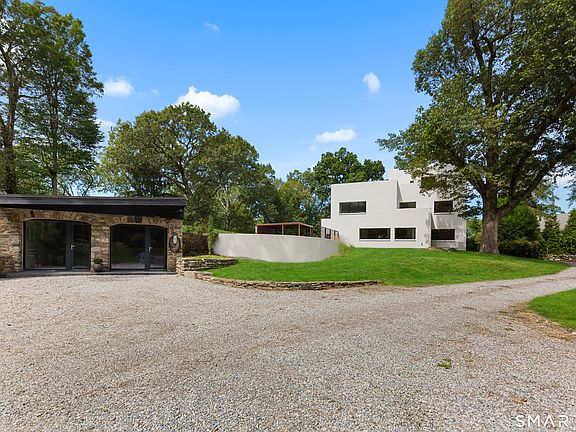 3rd image of 118 Roseville Road