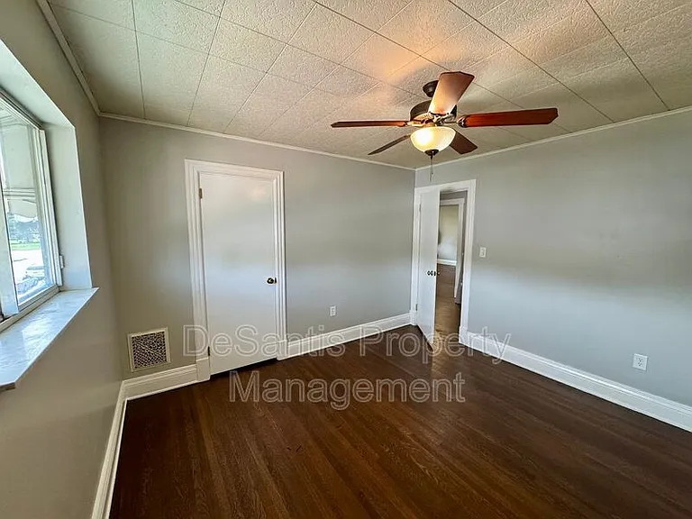 227 5th Ave #2 — Photo 41