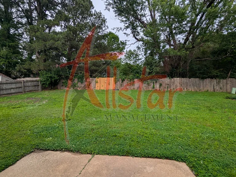 5640 Ingleside Dr — Photo 15