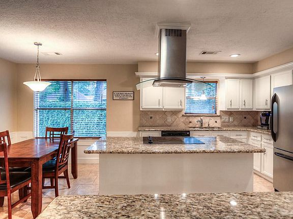 5th image of 3310 Three Pines Dr