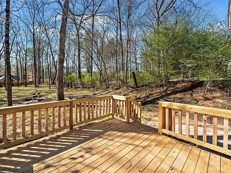 228 Hawkins Farm Cir — Photo 35