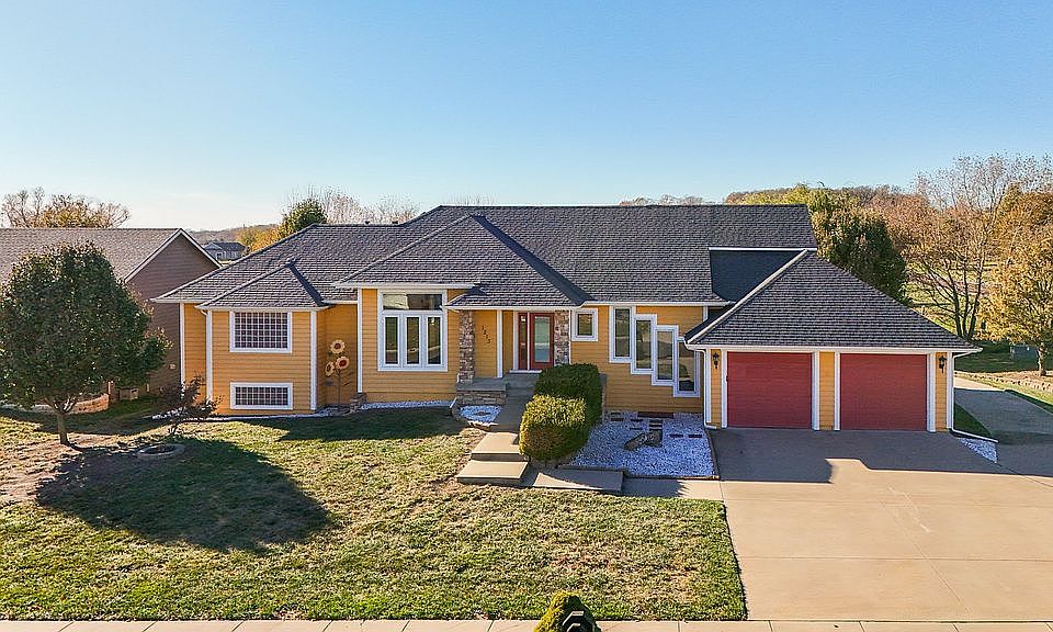 1st image of 1213 Signal Lake Ct