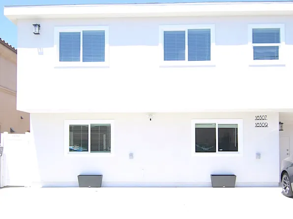 18509 Burin Ave #2, Redondo Beach, CA 90278