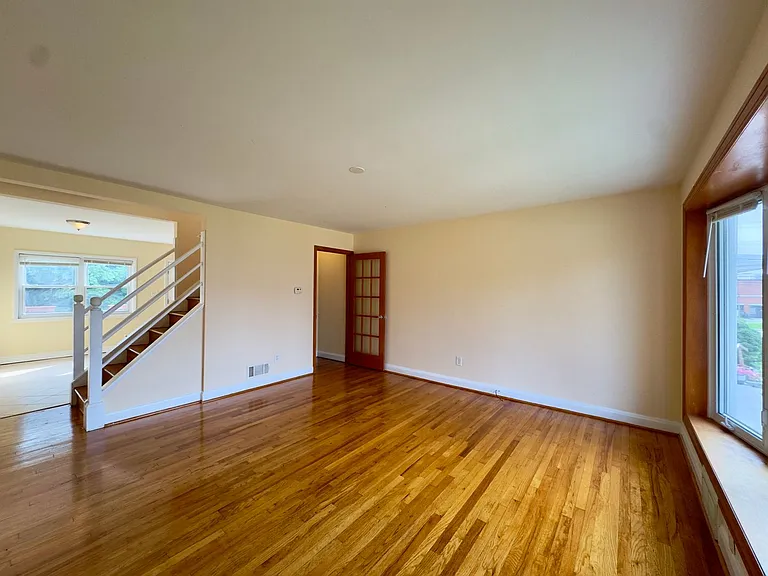 1243 S Grantley St — Photo 3