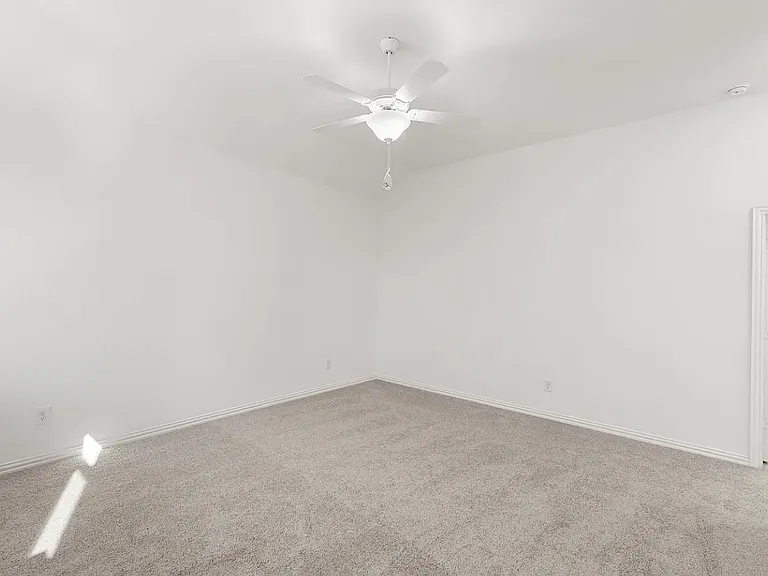 2127 Meadowlark Ln — Photo 12