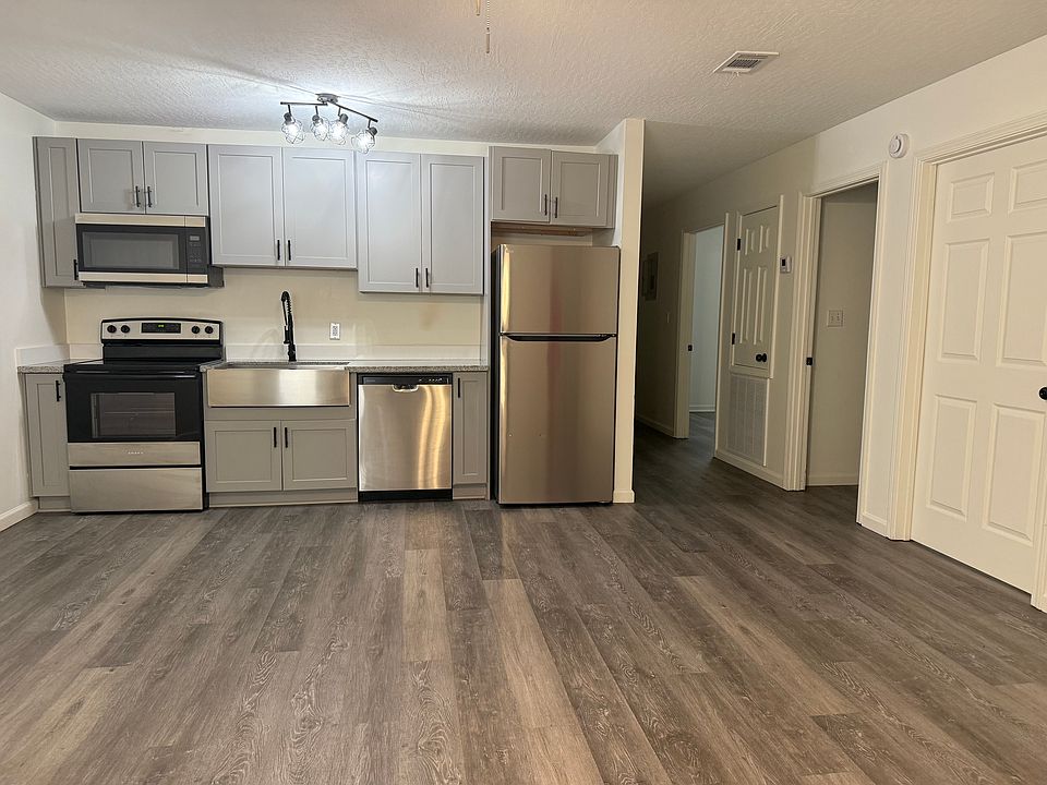 1st image of 239 Hartfield Rd #12