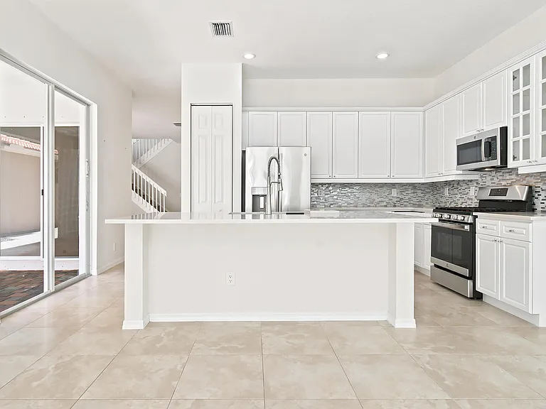 207 Isle Verde Way — Photo 24