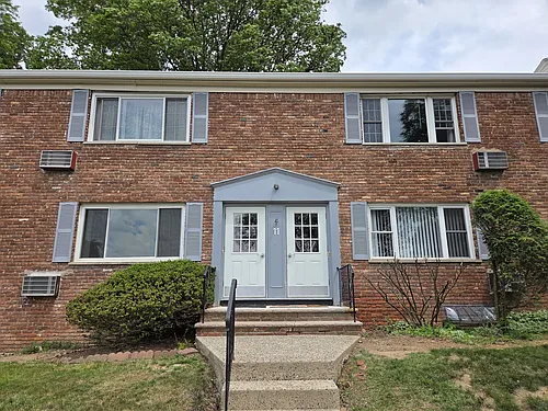 11 Wedgewood Dr #92 Photo 1