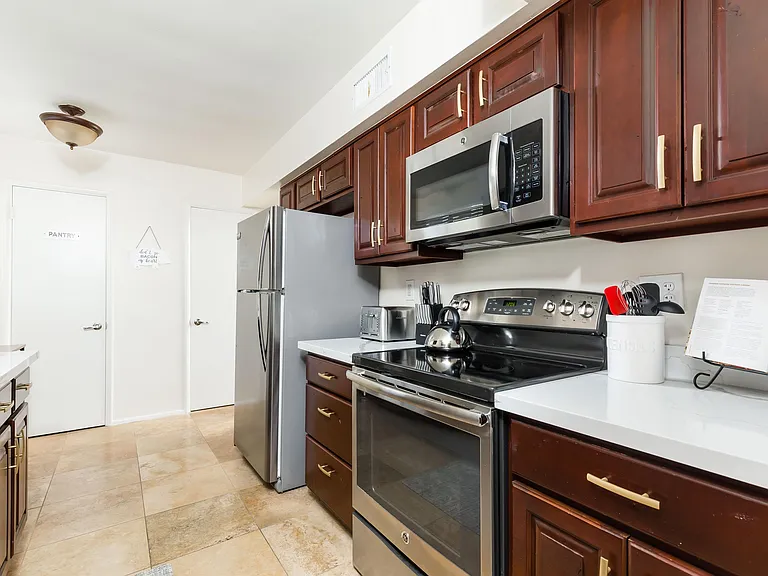3242 E Camelback Rd #104 — Photo 7