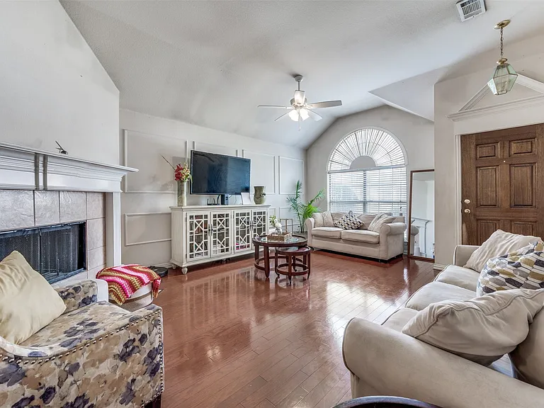 402 Horse Shoe Dr — Photo 6