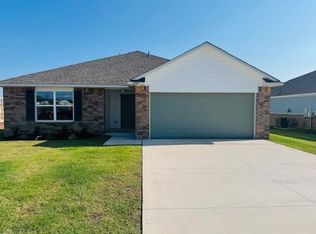 1224 E Ruger Ln, Mustang, OK 73064