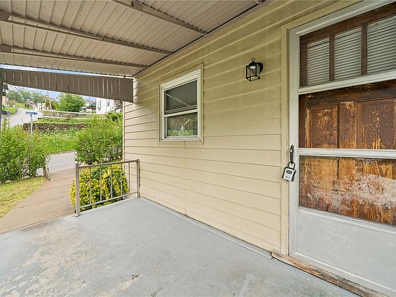 4th image of 577 Isabella Ave