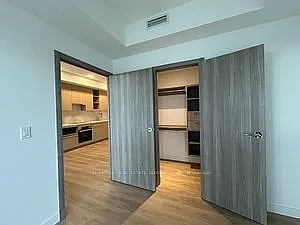 27 McMahon Dr #615 — Photo 12