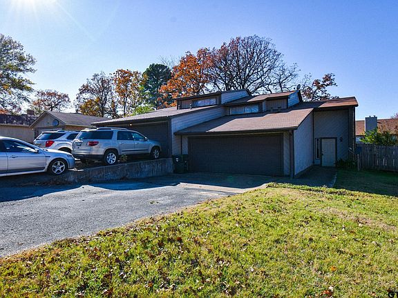 3rd image of 4217 Aberdeen Dr
