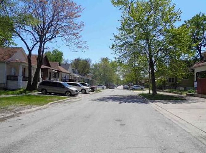 2nd image of 519 Forsythe Ave
