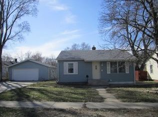 2108 9 1/2 St, Rock Island, IL 61201