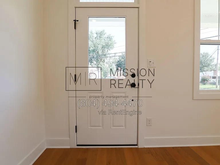 4338 North Ave — Photo 3