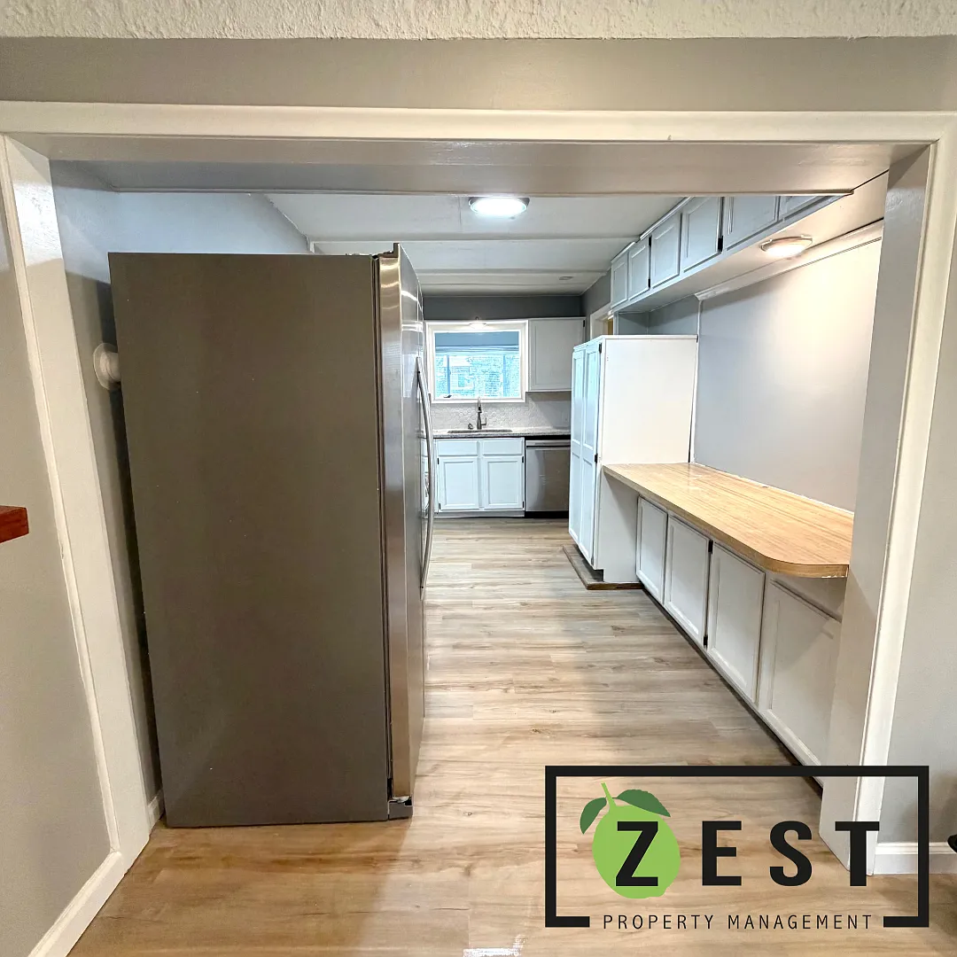 Gorgeous 2bed 1 bath Home — Photo 3