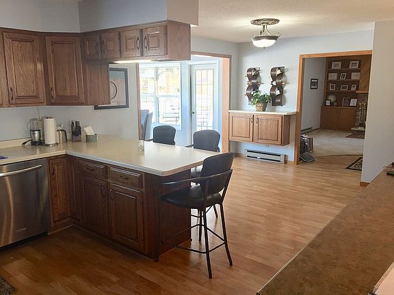 Large kitchen, huge counter