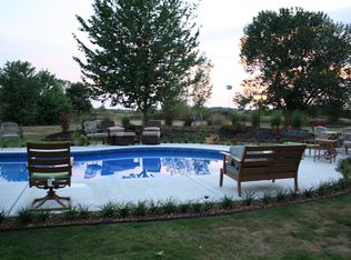 1708 Mayflower Rd, Bentonville, AR 72712