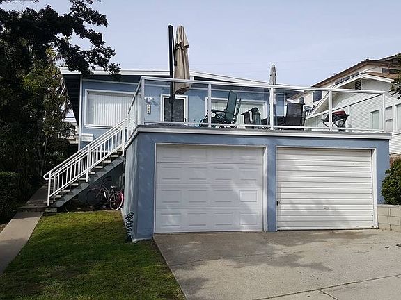 Hermosa Hills, 2 BR 1 Ba with deck and ocean view