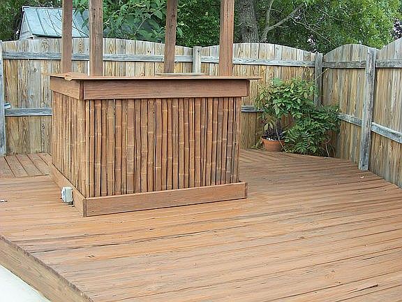 Back yard Tiki bar/deck