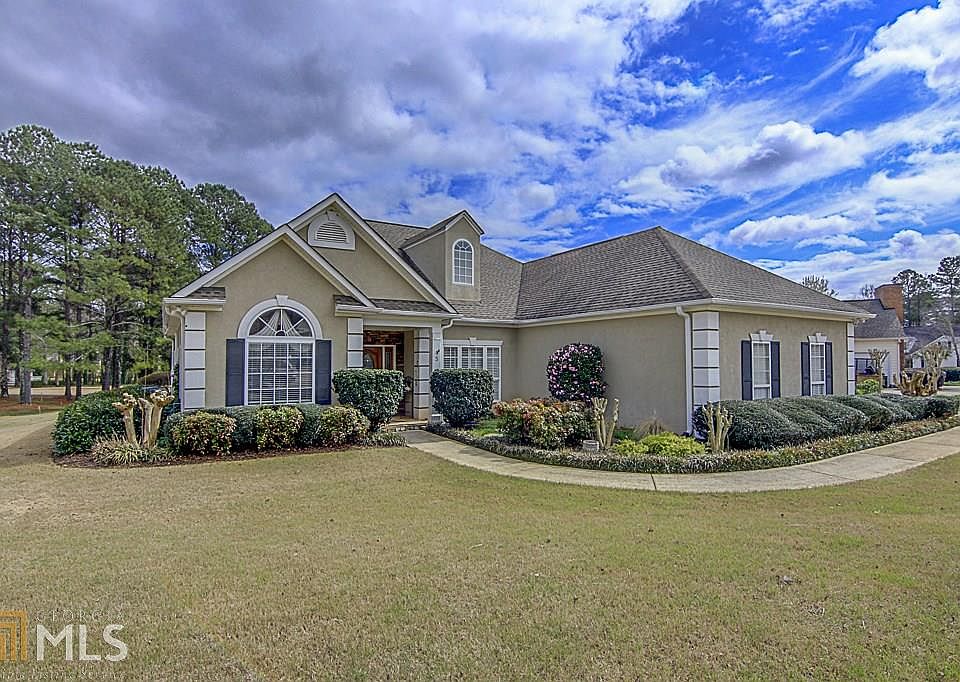 1st image of 5 The Meadows Dr