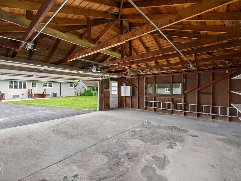 225 Sky Hill Rd — Photo 13
