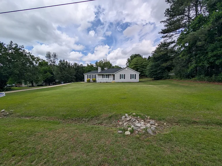 355 Scenic Ln — Photo 3