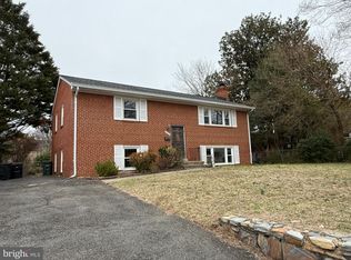 507 N Wakefield St, Arlington, VA 22203