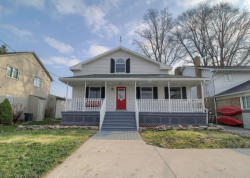 1st image of 30579 Island Dr