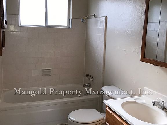 4th image of 666 Casanova Ave APT 26