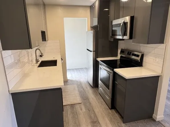 296 - 2483 Middlefield, 2483 Middlefield Rd #12, Redwood City, CA 94063
