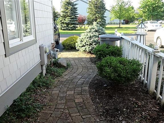 2nd image of 350 Summerhaven Dr