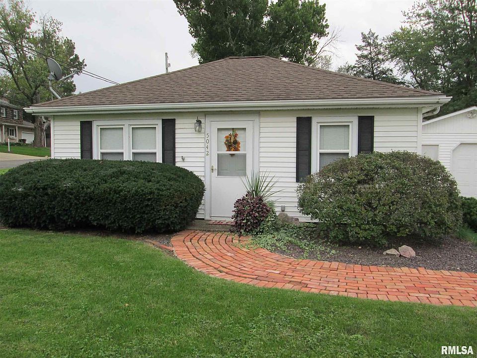 1st image of 5042 N Lakeside Pl