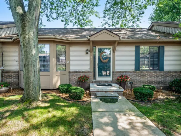 25220 Cape Ln, Harrison Township, MI 48045