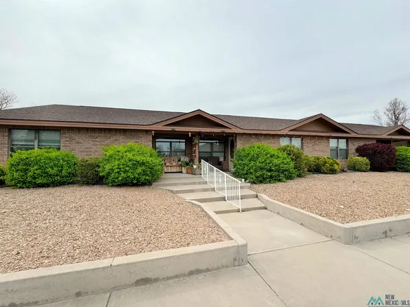2104 Clover Ln, Roswell, NM 88203