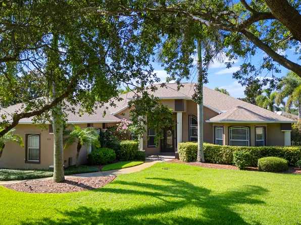 740 Carriage Ln, Merritt Island, FL 32952