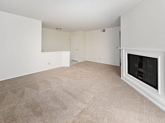 5th image of 26914 Rainbow Glen Dr Unit 215