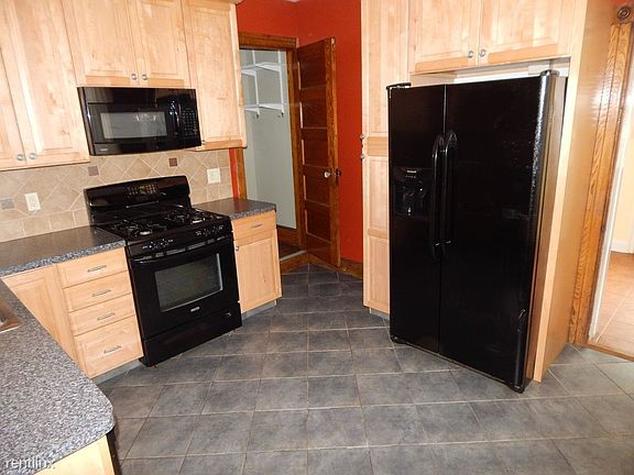 244 Rector St Kitchen