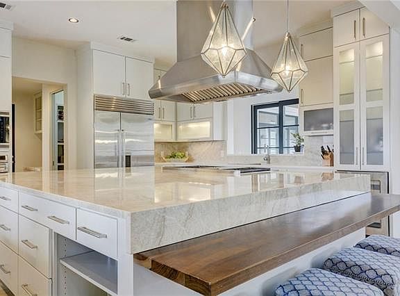 4th image of 366 Cortona Dr