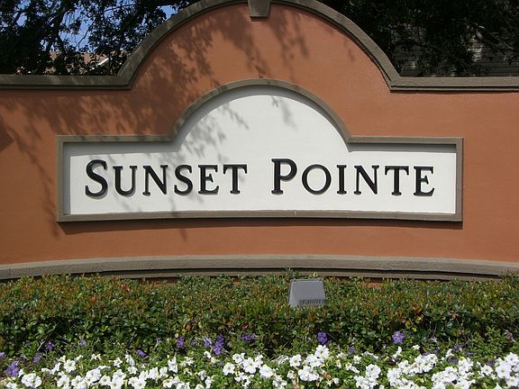Very desirable Sunset Pointe