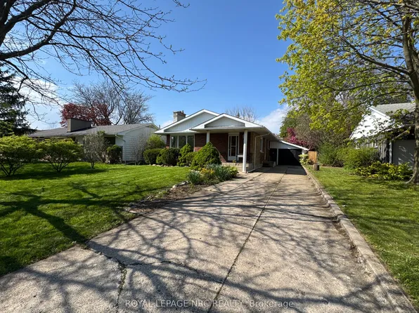 11 Richard St, Saint Catharines, ON L2T 2E1